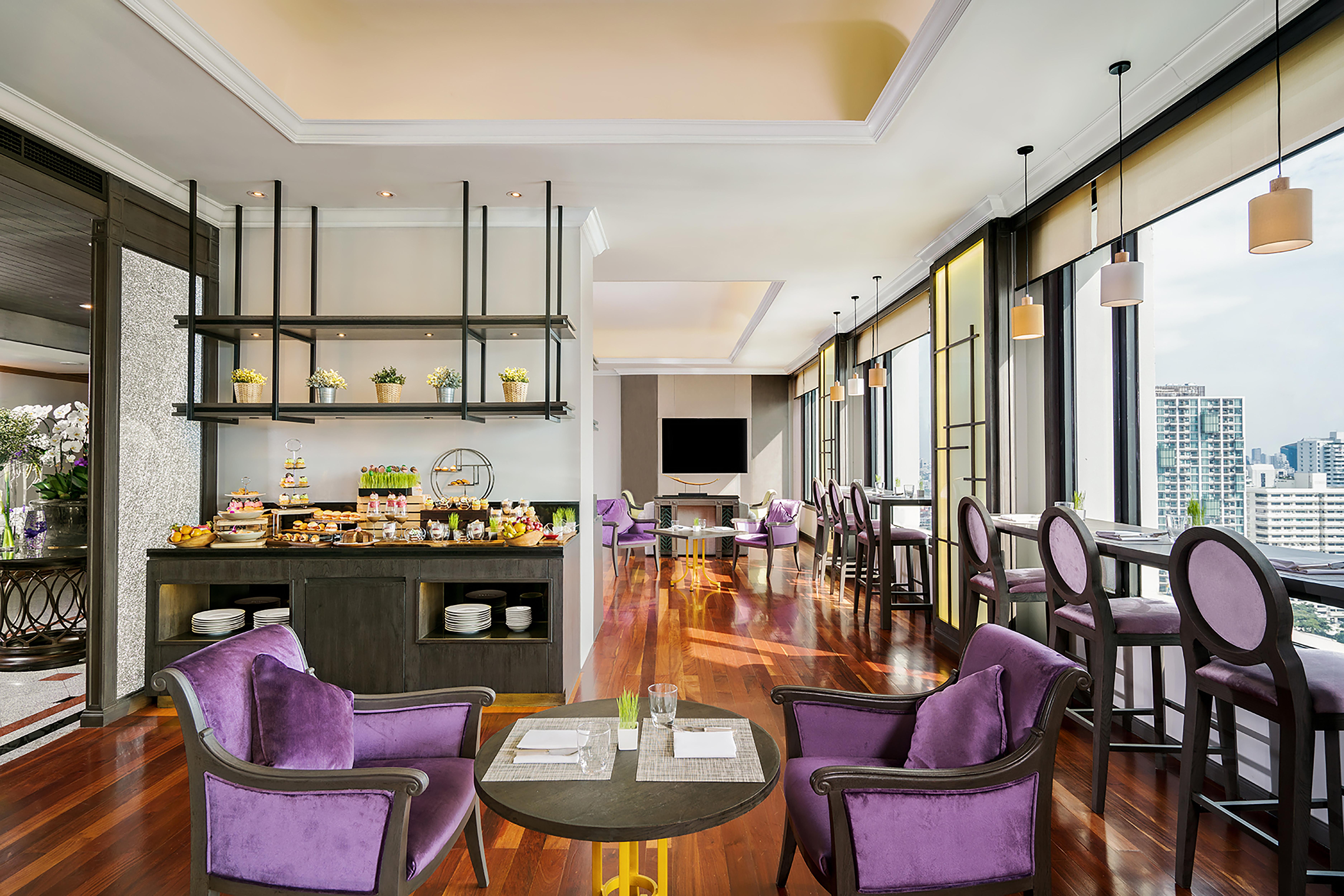 Grand Mercure Bangkok Atrium מראה חיצוני תמונה Club Lounge at the 24th floor