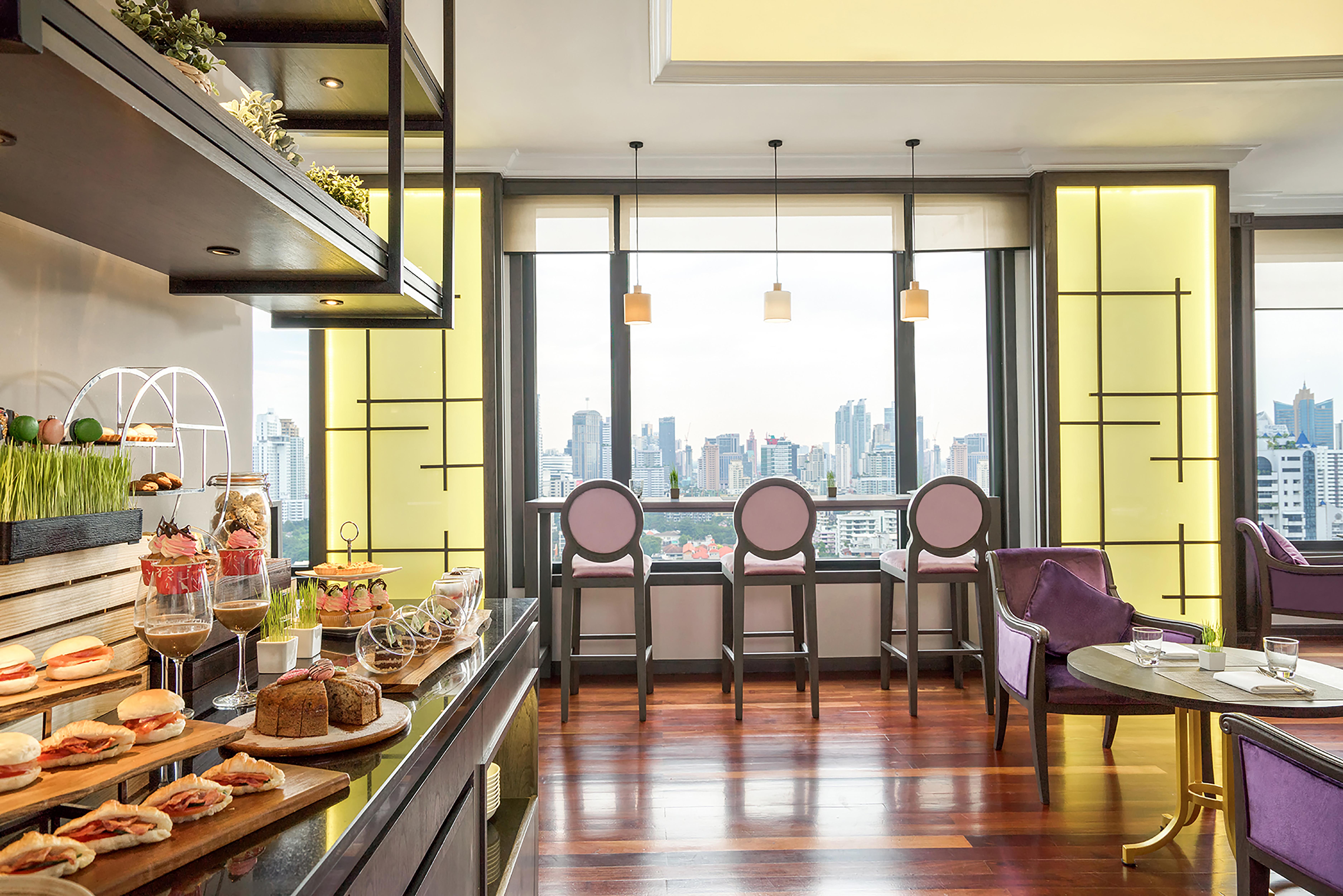 Grand Mercure Bangkok Atrium מראה חיצוני תמונה The Club at The Royal