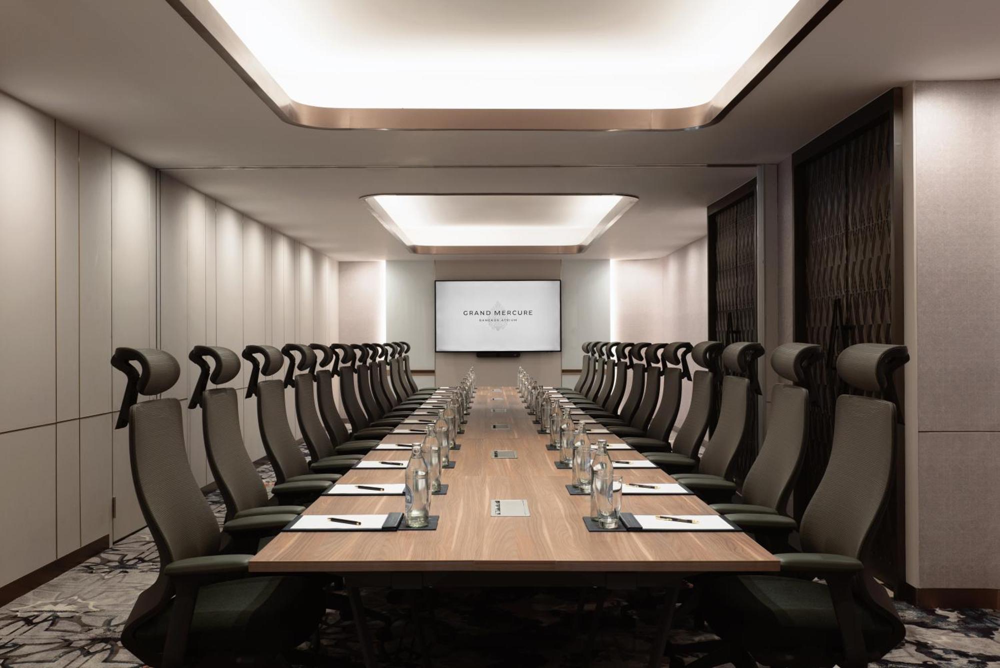 Grand Mercure Bangkok Atrium מראה חיצוני תמונה Boardroom